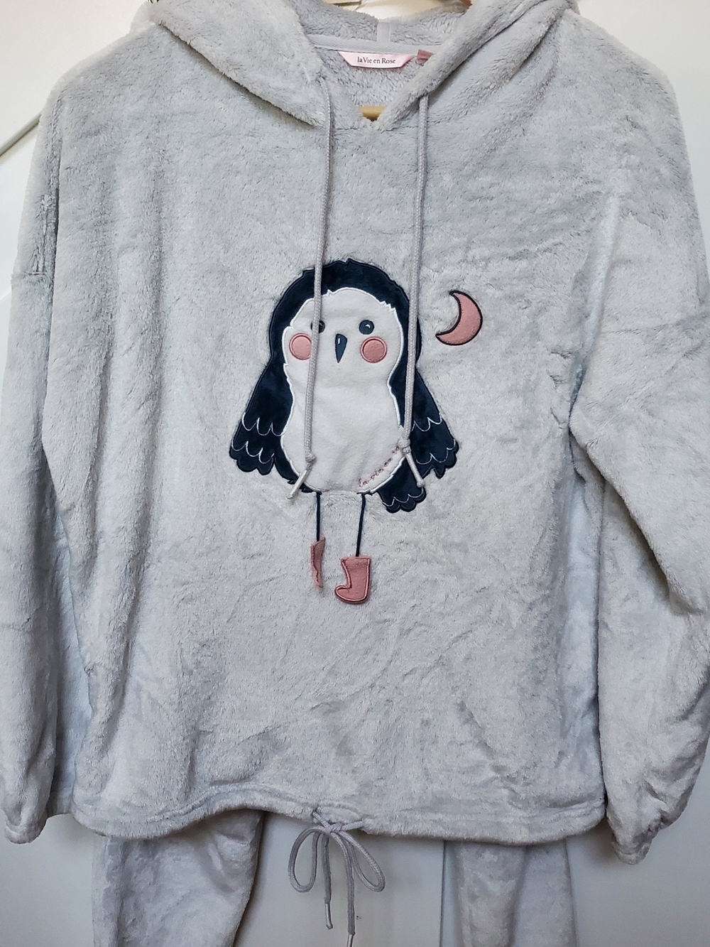 la Vie en Rose Light Gray Ultra Plush Hoodie Sweatpants w. Penguin Small-Med